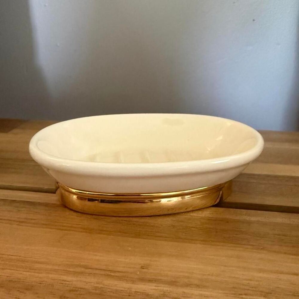White and gold ceramic soap dish